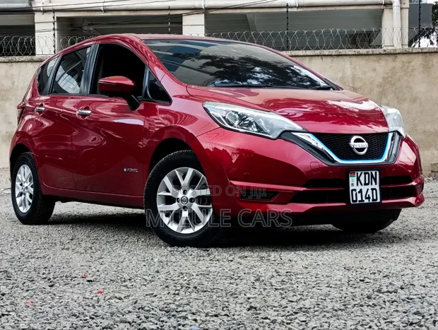 Nissan Note e-POWER 2017 Nyeusi - 1