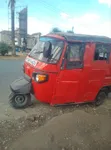 Piaggio 2018 Nyekundu Tatu-Wheeler - 1