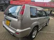 Nissan X-Trail 2.0 Comfort 2002 Gold - 4