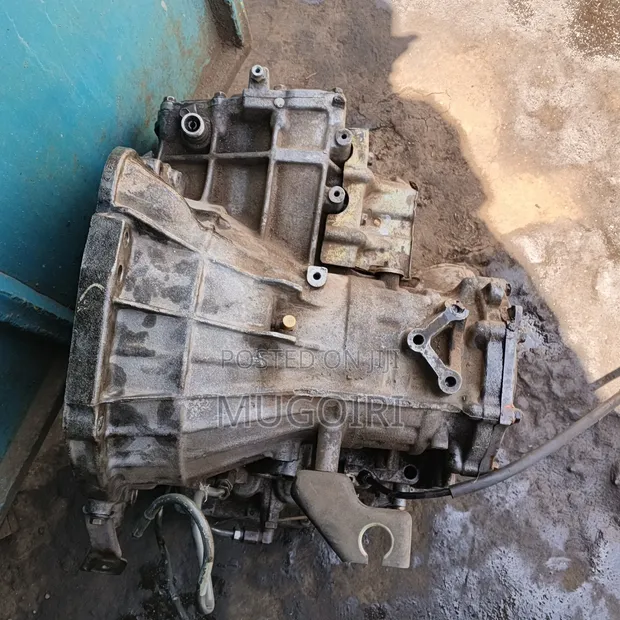Toyota Corolla 5-Speed Automatic Gearbox (Refurbished) - 1