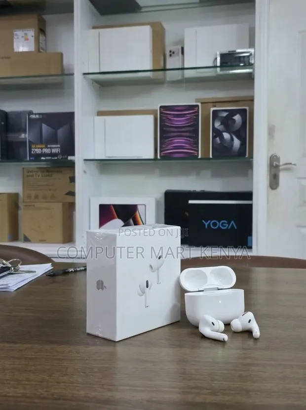 Apple AirPods Pro (2nd Gen, USB-C) - 1