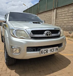 Toyota Hilux Double Cab 2011 Silver