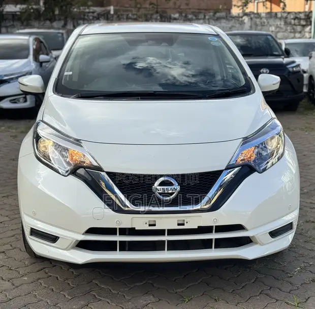 Nissan Note 1.2 Petrol 2019 - 1