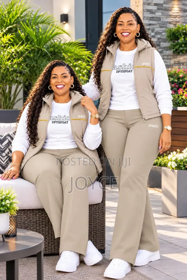 3-in-1 Women's Sports Tracksuit - 1