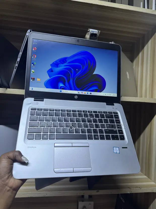 HP EliteBook 840 G3 Laptop - Core i5, 8GB RAM, 256GB SSD - 1