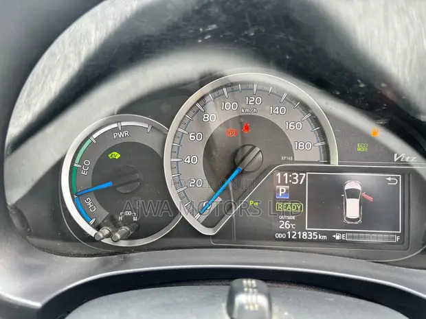 Toyota Vitz 1.5 FWD Hybrid 2019 Blue - 1