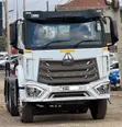 Sinotruk Howo Prime Mover NX 371hp - 2