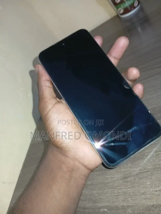 Infinix Hot 30 Play 128GB White - 1