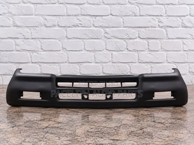 Mitsubishi L200 Pickup Front Bumper (1993-1996) - 1