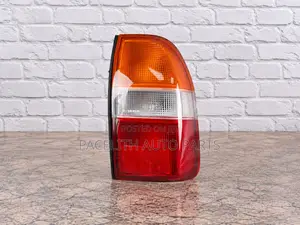 Depo Tail Lamp kwa Mitsubishi L200 Strada K74 (1995)