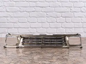 Mitsubishi L200 K14/K34 Front Grille (1993-1996) - Matt Chrome Black