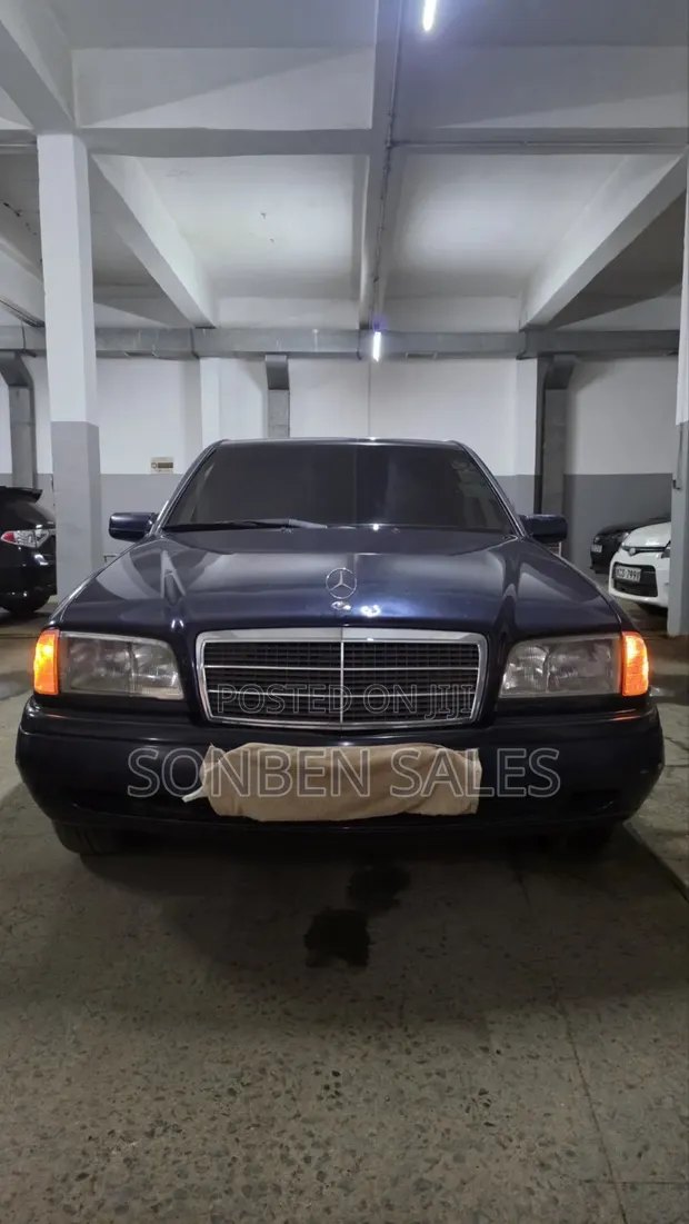 Mercedes-Benz C180 1994 Blue - 1