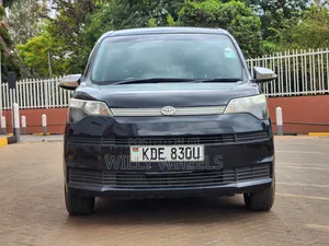 Toyota Spade 1.5 2015 Black