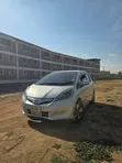 Honda Fit Hybrid 2011 Nyeupe - 3