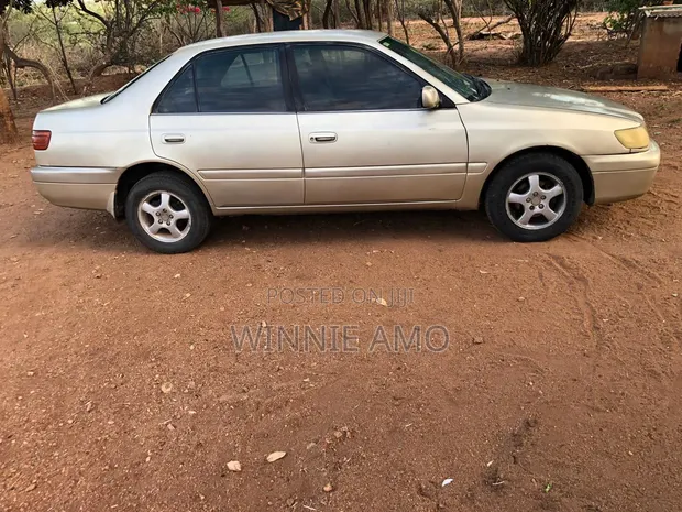 Toyota Corona 1999 Beige - 1