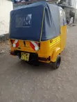 Piaggio Scooter 2016 Njano - 2