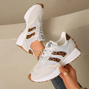 Stay Real Sneakers - Rangi Nyingi