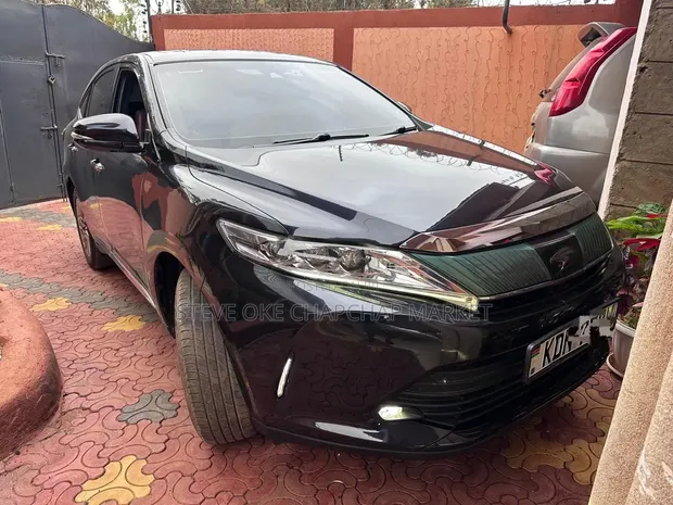 Toyota Harrier 2.0 2017 Black - 1