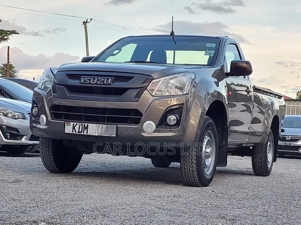 Isuzu D-MAX 2023 Double Cab Pickup - 1