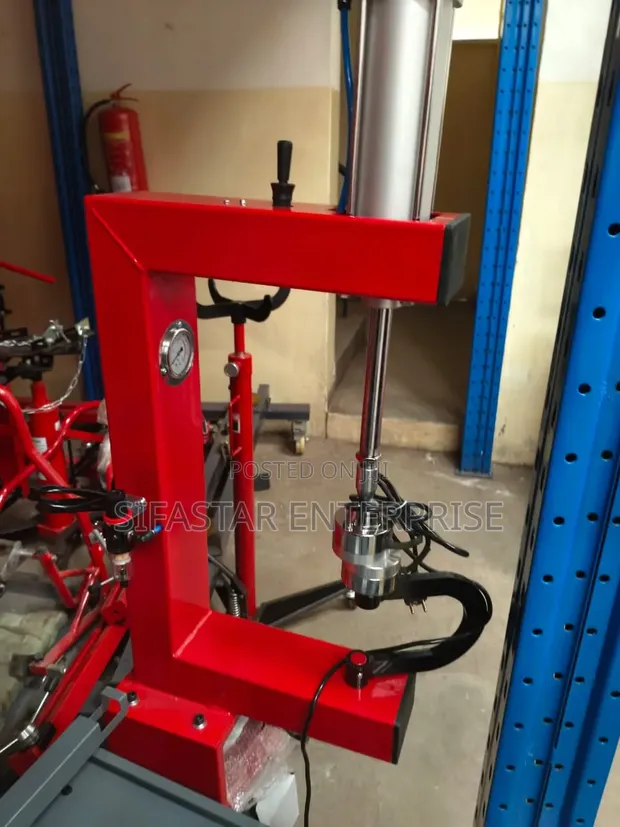 Mashine ya Vulcanizing ya Tairi ya Pneumatic C-Frame - 1