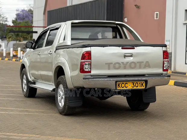 Toyota Hilux 2008 Double Cab 3000cc - 1