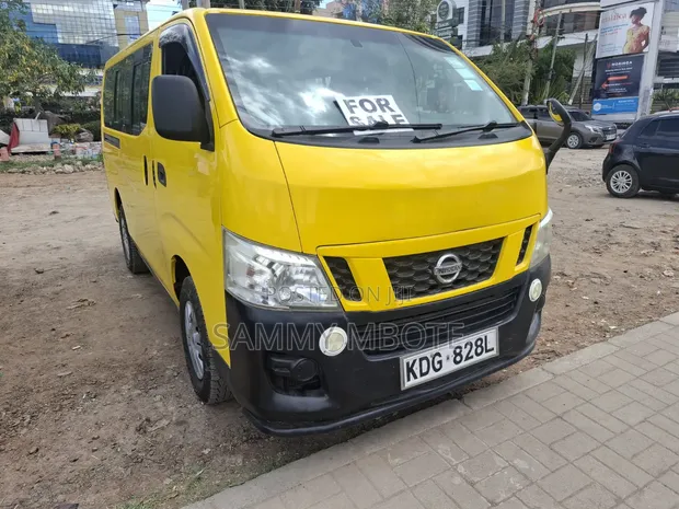 Nissan Caravan (Urvan) 2014 - Yellow - 1