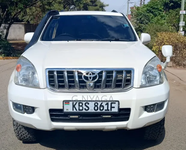 Toyota Land Cruiser Prado 2005 White - 1