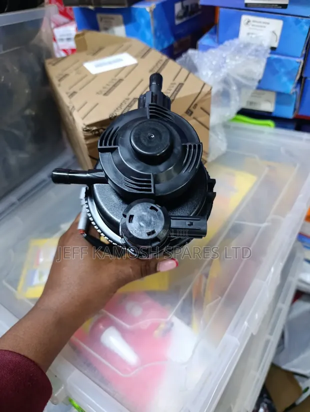 Brand New Hand Pump for Toyota Vigo/Hilux 2KD - 1