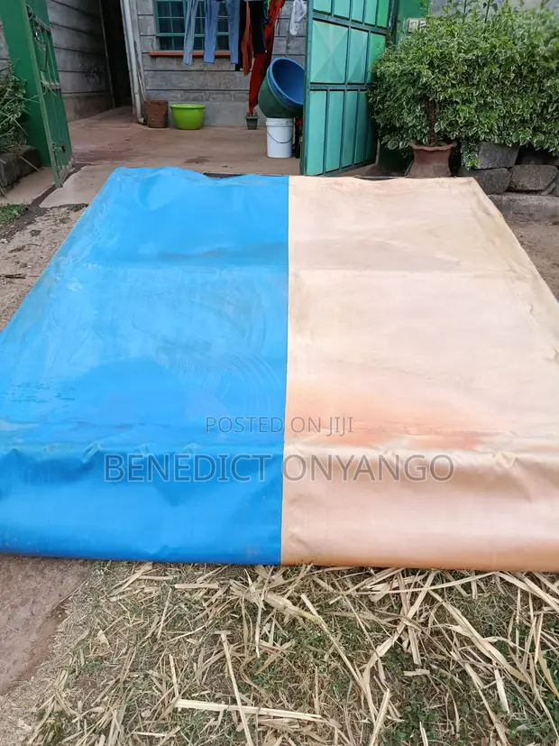 2m x 2m Polycotton Canopy Tent with Metallic Frame - 1