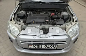 Toyota Succeed 2018 Silver