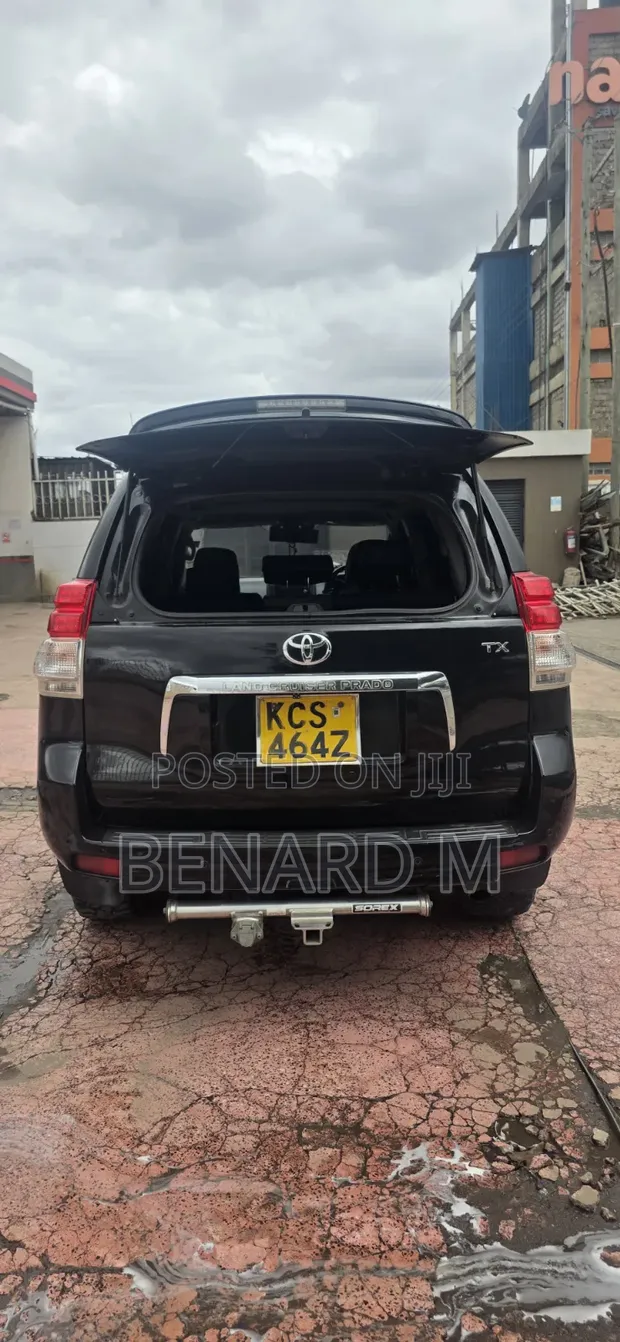 Toyota Land Cruiser Prado 2.7i 2012 Black - 1