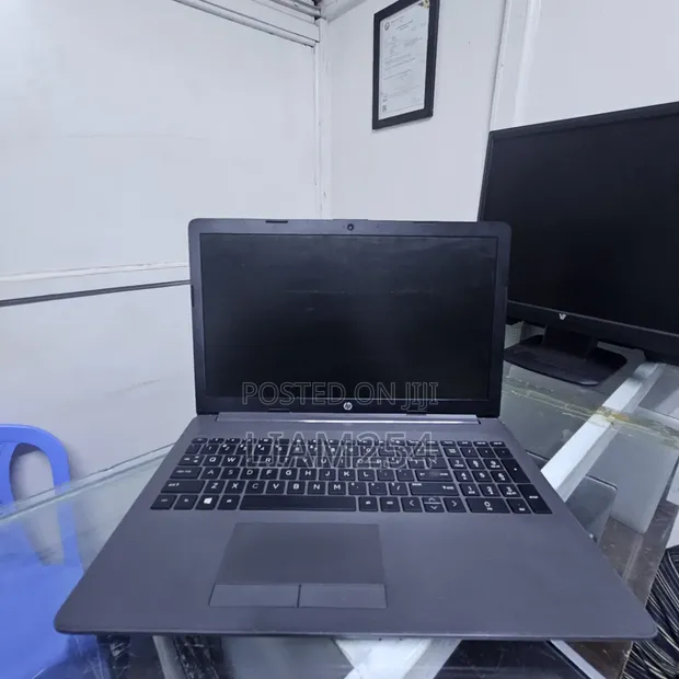 Laptop HP 250 G7 8GB RAM, 500GB HDD - 1