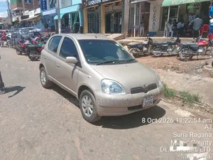 Toyota Vitz 2006 Dhahabu
