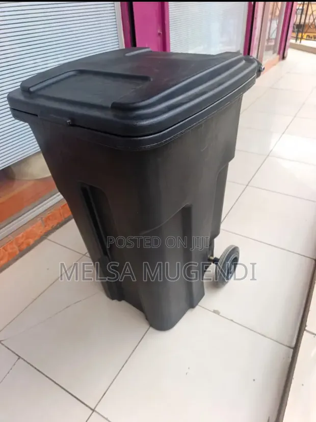 120L Heavy Duty Dustbin with Wheels - 1