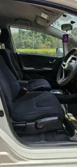 Honda Fit Hybrid 2012 Pearl - 2