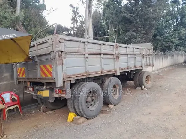 Used Dump Trailer Tandem Axle - 1