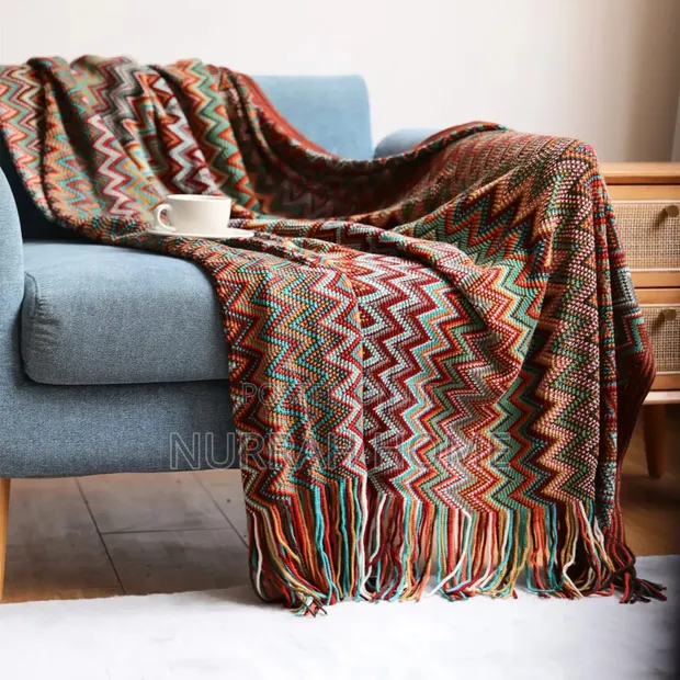 Bohemian Knitted Throw Blanket with Tassels - 1