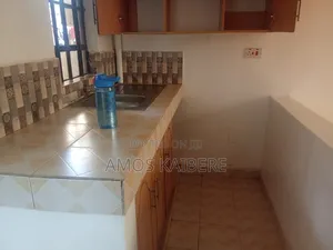 Bedsitter cha Chumba 1 cha Kulala Ruaka Kinachopangishwa