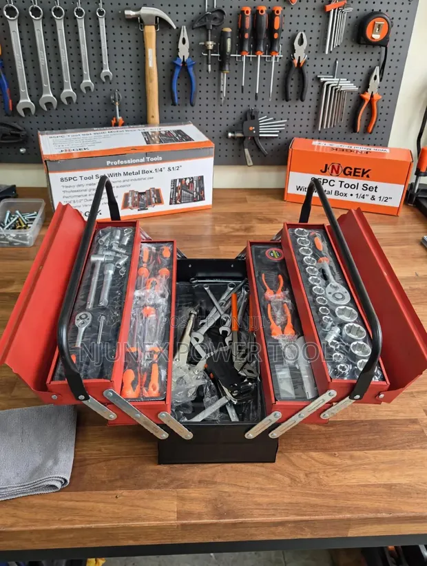 85-Piece Professional Tool Set na Metal Cantilever Box - 1
