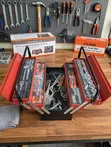 85-Piece Professional Tool Set na Metal Cantilever Box - 1