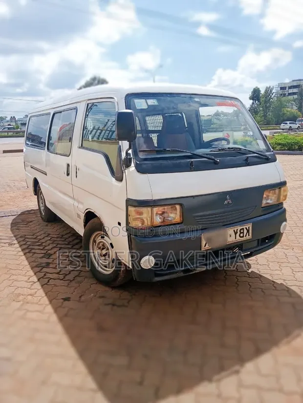 Mitsubishi L300 Delica 2006 - 1