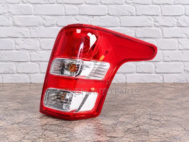 Mitsubishi L200 Triton Tail Lamp (2015-2019) - 1