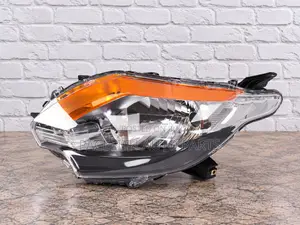 Casp Head Lamp / Light Mitsubishi L200 Triton 2015/2016/2018 Nyeusi