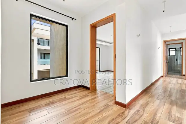 6-Bedroom Townhouse for Sale in Lavington - 1