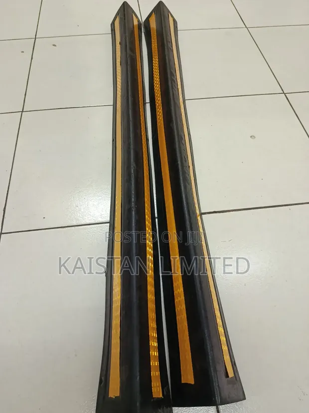 Heavy Duty Reflective Corner Guard / Safety Protector - 1