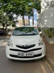 Toyota Ractis 2010 White - 1