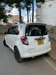 Toyota Ractis 2010 White - 5