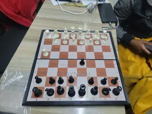 Bodi ya Chess Inayokunjwa - Mpya Kabisa