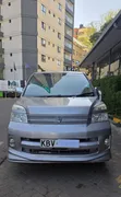 Toyota Voxy X 2WD 8-Seater 2007 Silver - 2