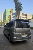 Toyota Voxy X 2WD 8-Seater 2007 Silver - 4